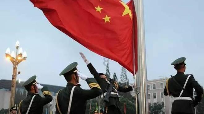 解惑蜗牛,“你妈以前是男人”,金星儿子遭同学嘲讽,儿子霸气回怼,他是如何说的?问答