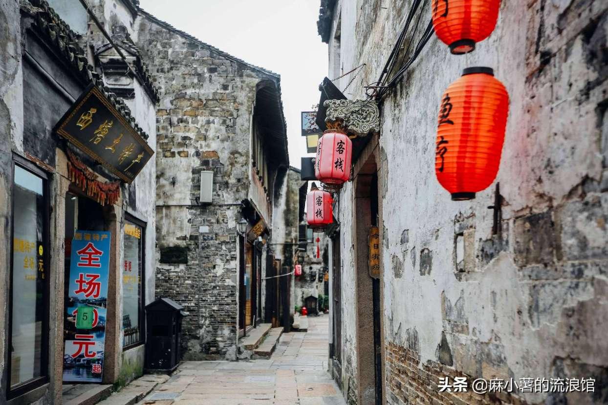 逃离电梯间