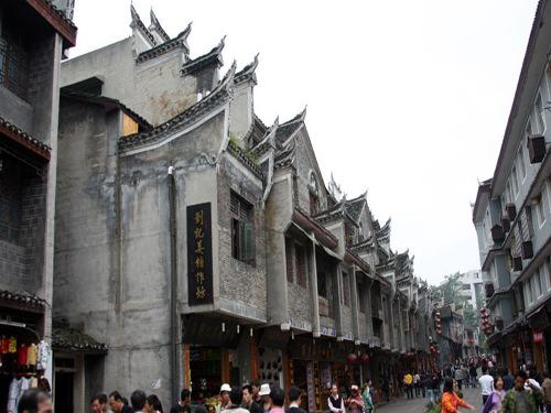 迷路的可爱女宝宝